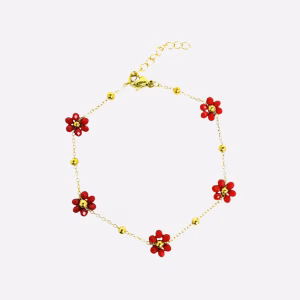 Armband met rode madeliefjes