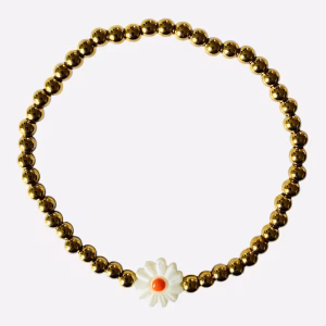Armband met witte bloem