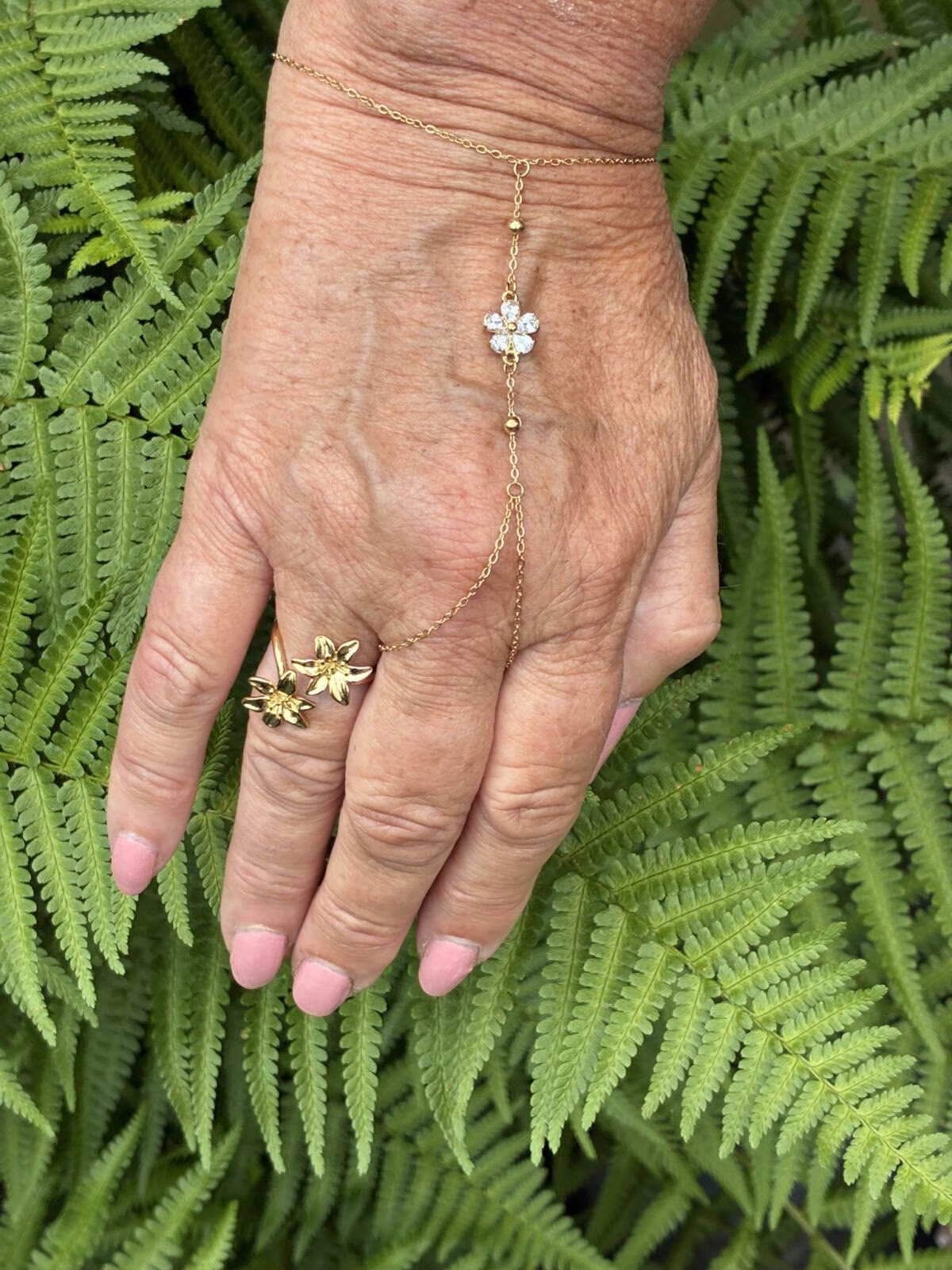 Zirkonia Bloem Hand Ketting - Afbeelding 2