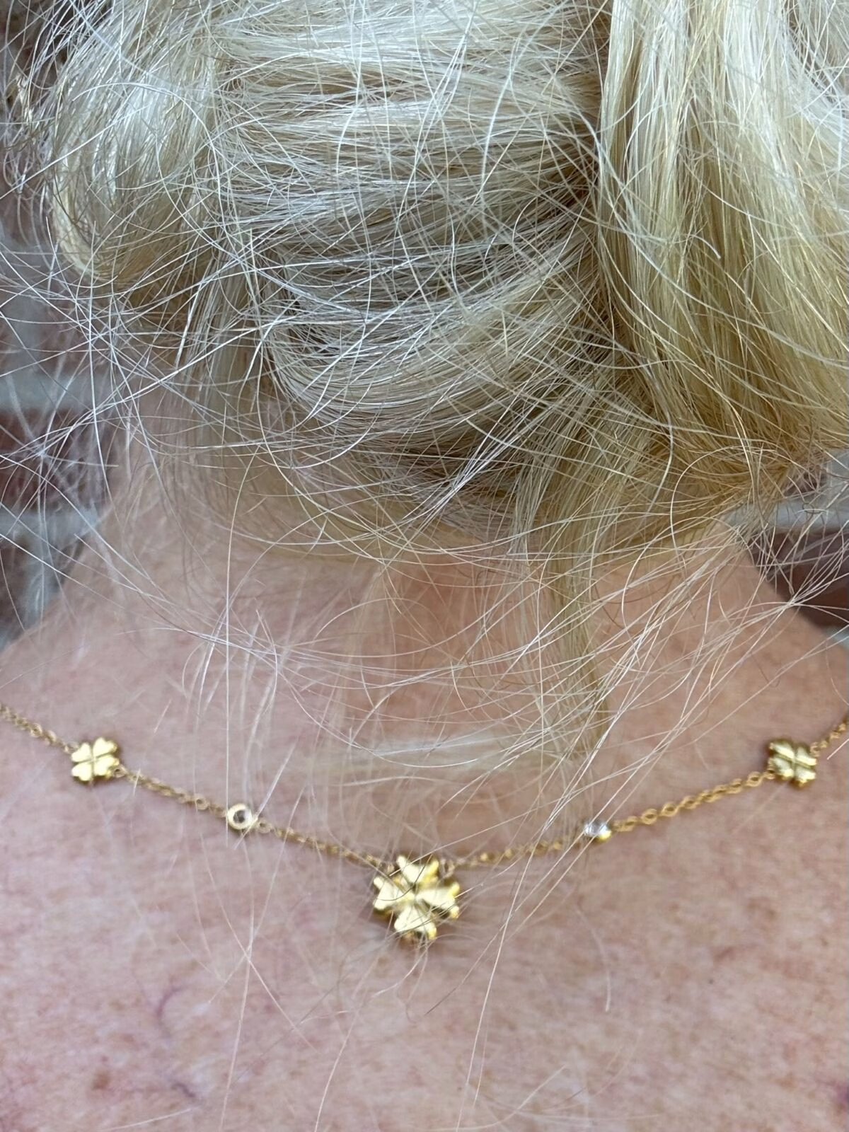 Klaverblad ketting met zirkonia stippen - Afbeelding 2